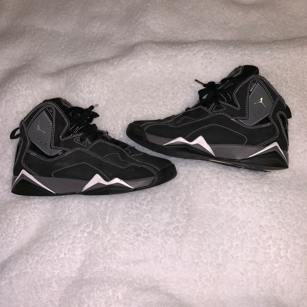 Jordan high top shoes